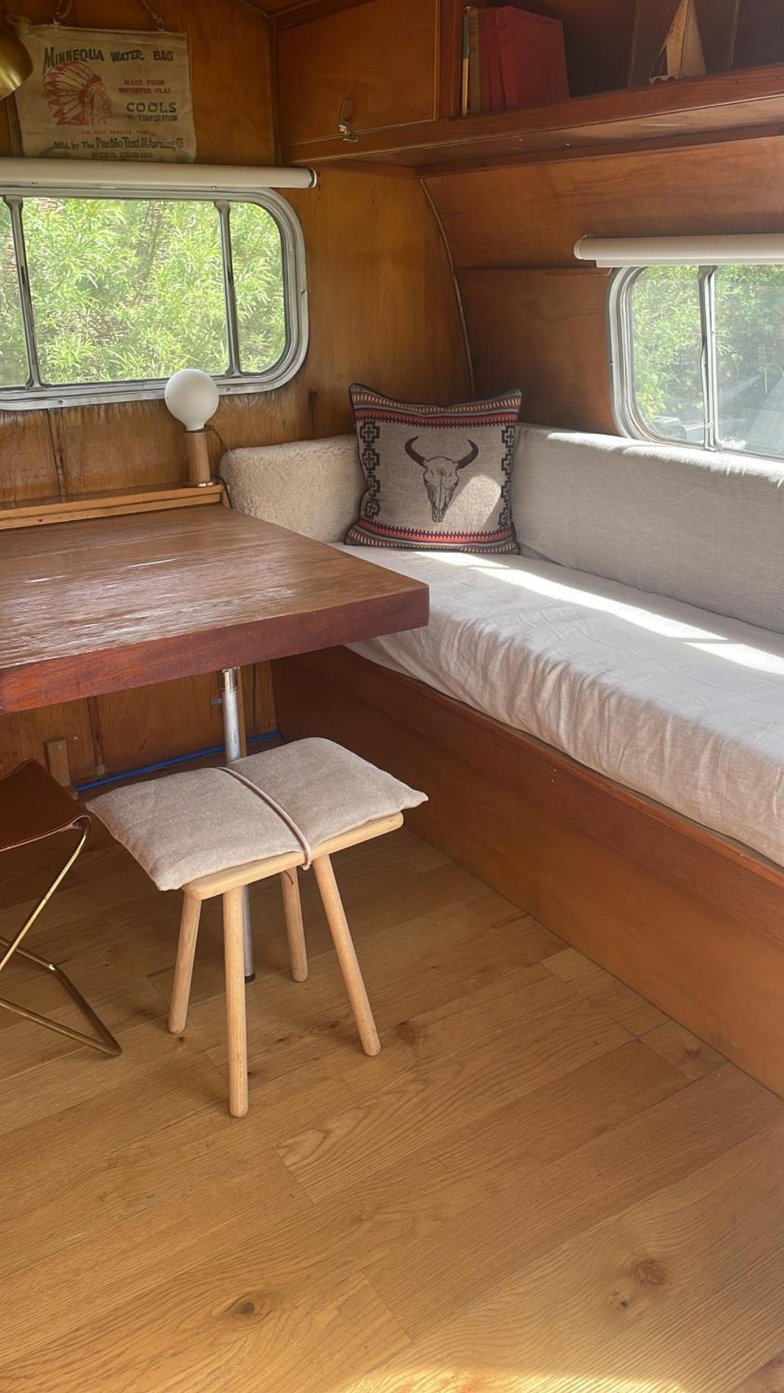 Silver Airstream Glamping & Rental Chichester Exterior photo